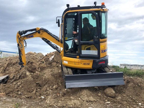 Pásové minirypadlo XCMG XE35E