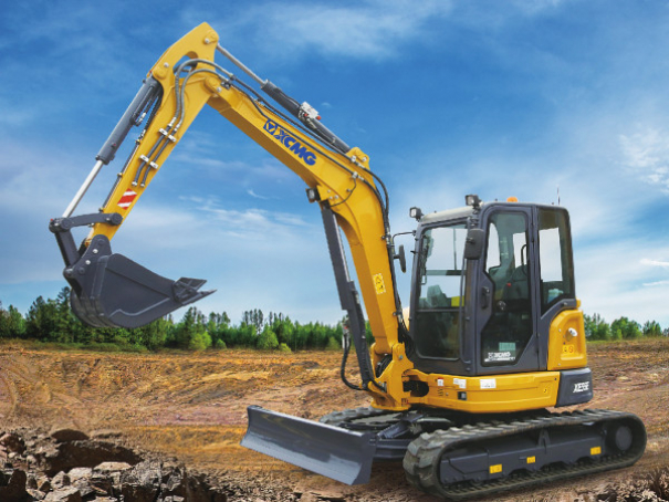Pásové minirypadlo XCMG XE55e