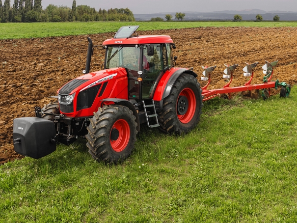 Traktor Zetor Crystal