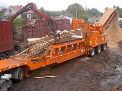 Recyklační drtič a štěpkovač Bandit Beast Model 3680