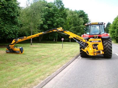 Příkopové rameno Bomford Turner B81.81