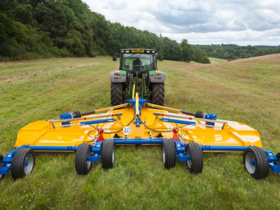 Plošný mulčovač Bomford Turner Tri-Wing