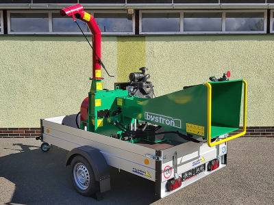 Drtič Bystroň Muréna se spalovacím motorem 38 HP na podvozku