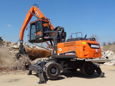  Kolové rypadlo Doosan DX250WMH-5