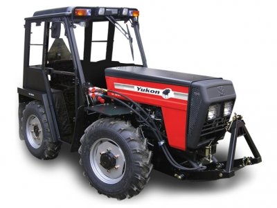 Kompaktní traktor Wisconsin Engineering W5000 Yukon