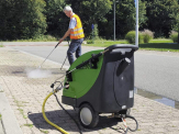 Stroj pro likvidaci plevele horkou vodou BioMant Mini