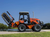 Rýhovač Ditch Witch RT105
