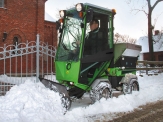 Komunální stroj Egholm Park Ranger 2150