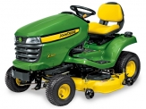 Zahradní traktor John Deere X300