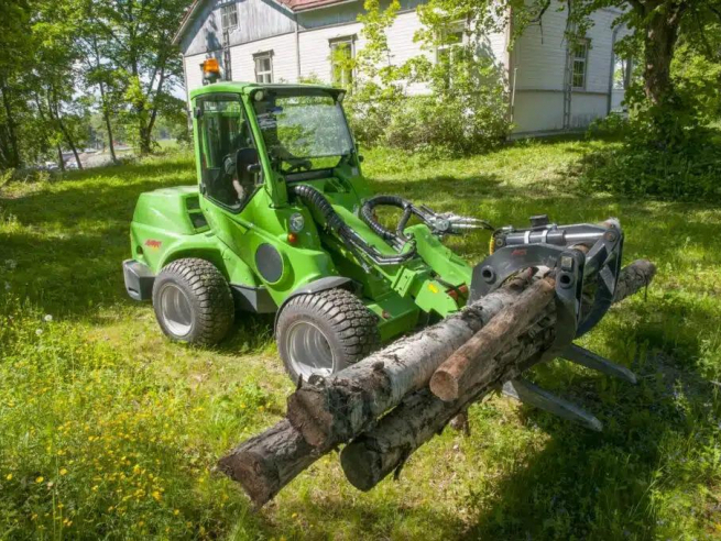 Speciální akce na nakladače Avant do 31. července 2025