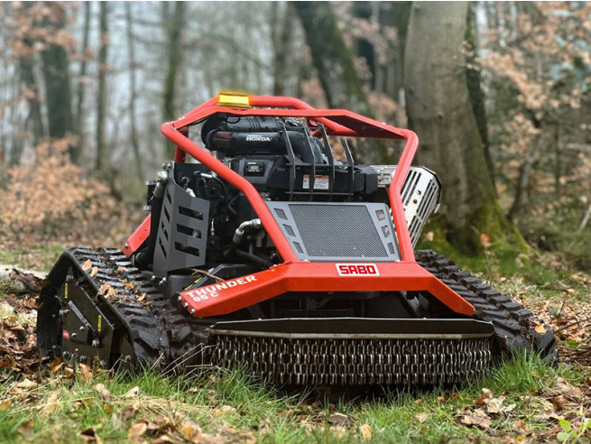 Dálkově řízené svahové sekačky Sabo Thunder