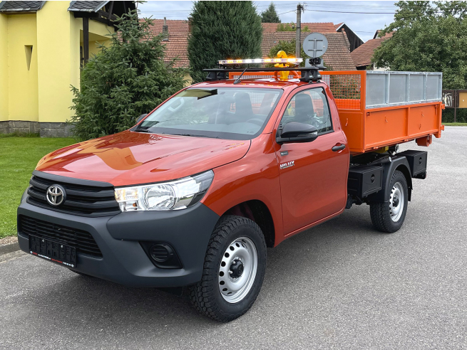 TomiTruck dodává vozidla Toyota Hilux v komunálním provedení