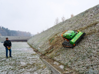 Dálkově ovládané stroje Green Climber