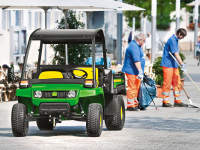 john_deere_gator_2021_1.jpg