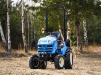 Kompaktní traktor prémiové třídy LS XJ25